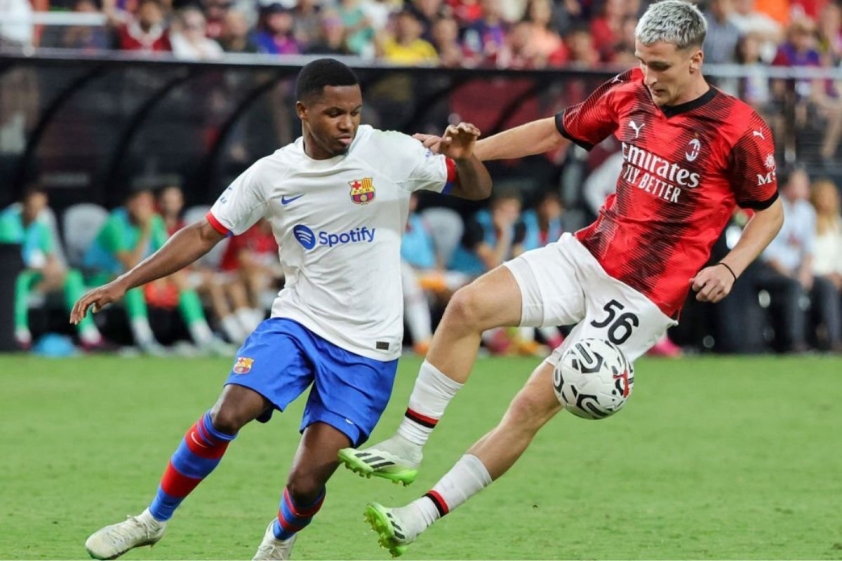 Bất lực, Barca phải bán đi ngôi sao hàng đầu trước mùa giải mới 312171