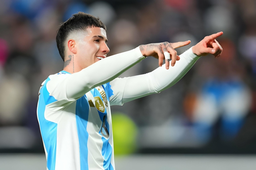 Thiếu vắng Messi, Argentina thắng dễ El Salvador 427645
