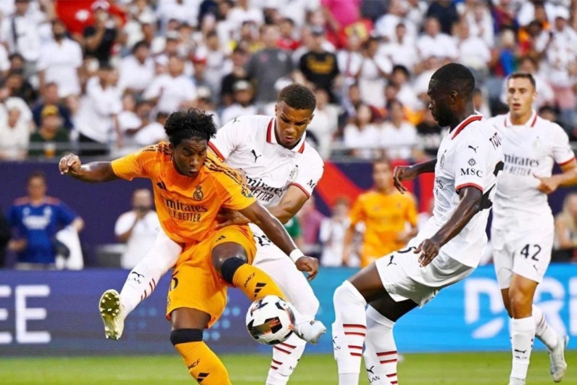 tran-dau-giua-real-madrid-vs-ac-milan-da-dien-ra-rat-hap-dan-va-coi-mo-ca-2-doi-deu-tao-ra-nhung-co-hoi-cho-rieng-minh-ngay-phut-thu-4-tien-dao-ac-milan-da-thu-tai-coutoir-tuy-nhien-th-1722479458.jpg
