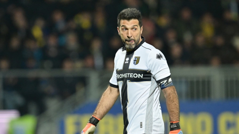 Gianluigi Buffon thông báo giải nghệ ở tuổi 45 310199