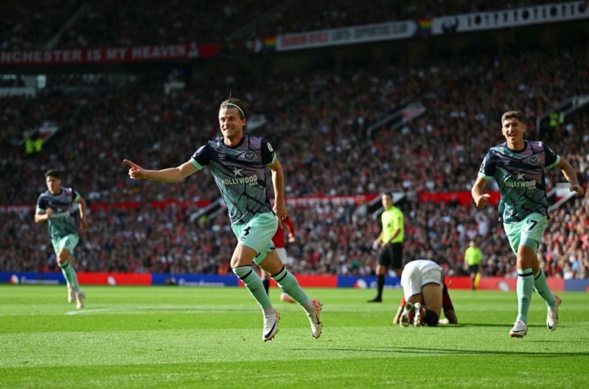 MU thắng ngược trong 3 phút cuối, Brentford câm lặng rời Old Trafford 338307