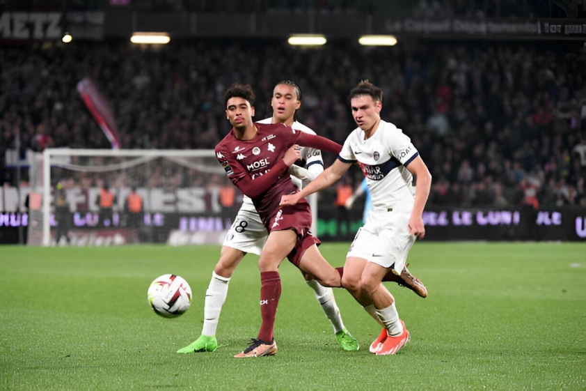 Mbappe vắng mặt, PSG thắng dễ trong trận Ligue 1 cuối cùng của mùa giải 465541