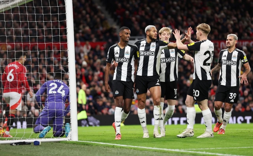 Isak tỏa sáng, MU thất bại cay đắng trước Newcastle 576762