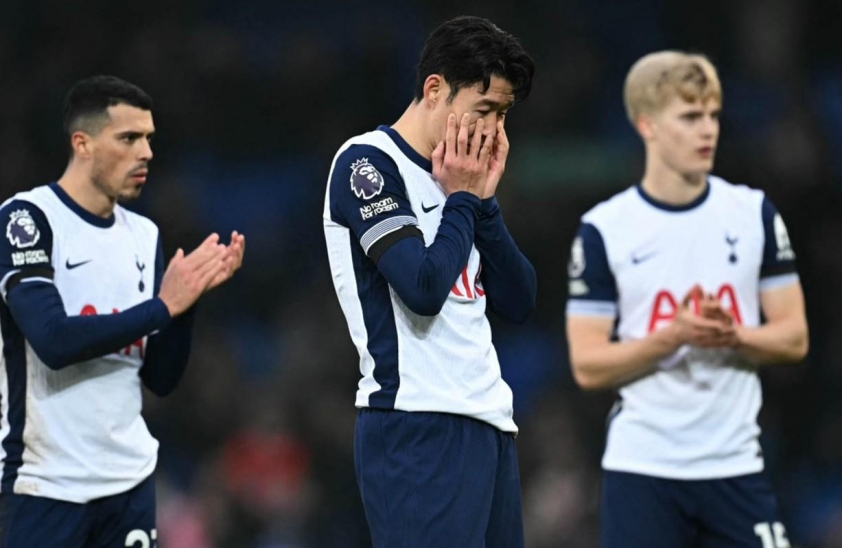 Vì sao Tottenham chưa 'trảm' Postecoglou: Mối quan hệ với Chủ tịch Levy là chìa khoá-587879