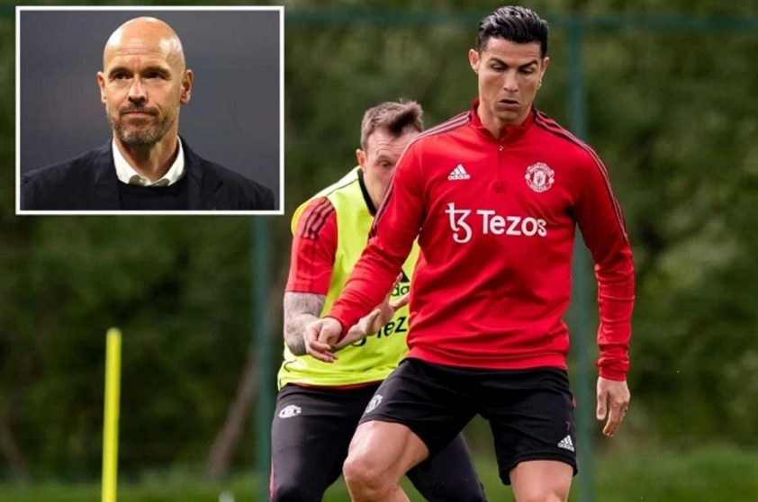 Ronaldo lại đá xéo