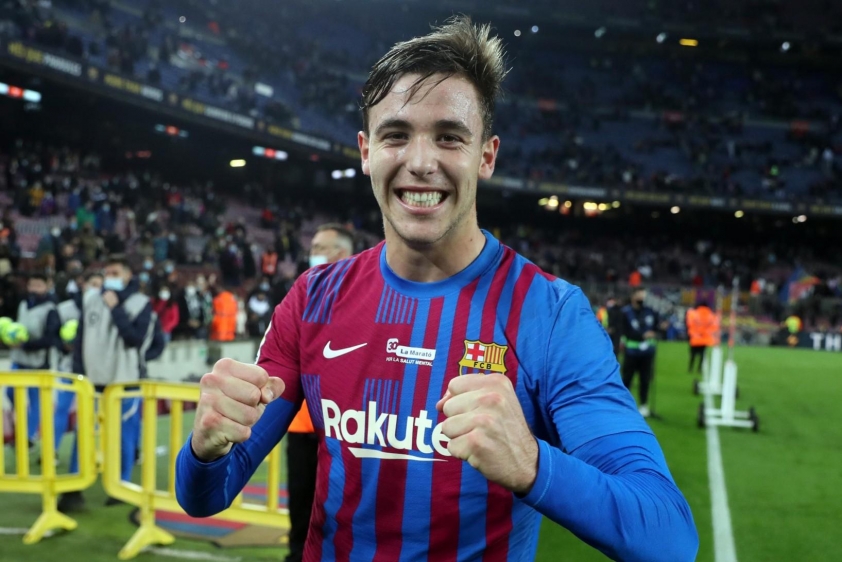 Barcelona mất hàng triệu bảng vì tân binh của Man City-589442