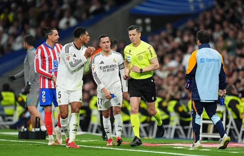 Bellingham chửi trọng tài ngay trận derby Madrid-591155