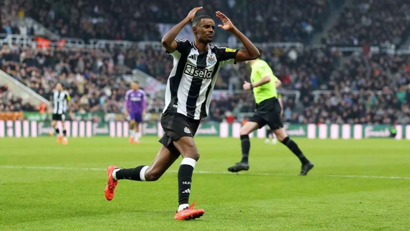 Liverpool tất tay hơn 100 triệu cho Alexander Isak-593970