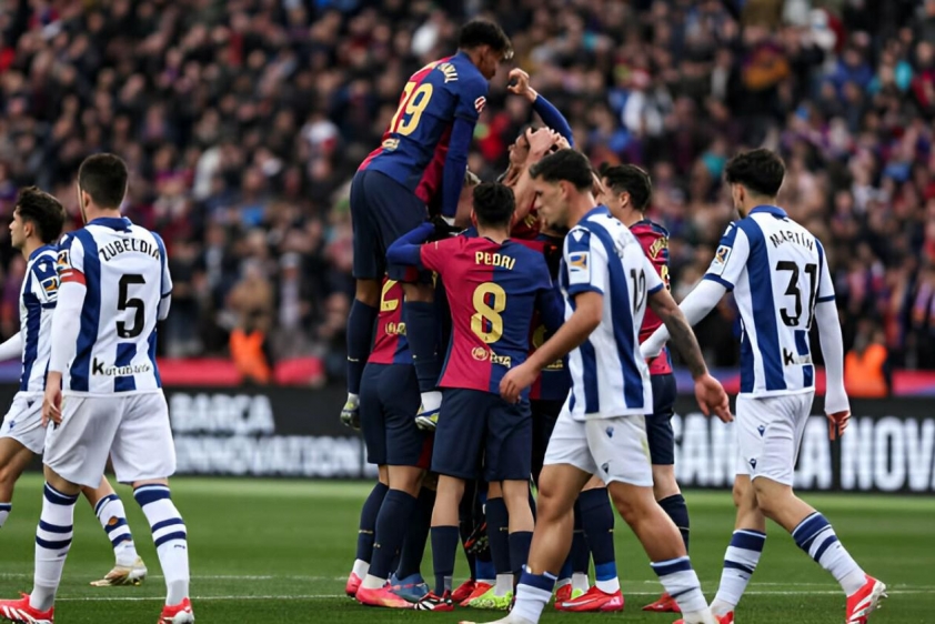 Trực tiếp Barca 4-0 Real Sociedad: Barca ép sân-599416