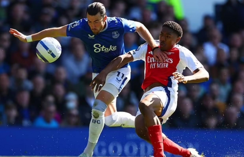 Arteta phá vỡ im lặng về quả phạt đền tranh cãi trận Arsenal - Everton-615982