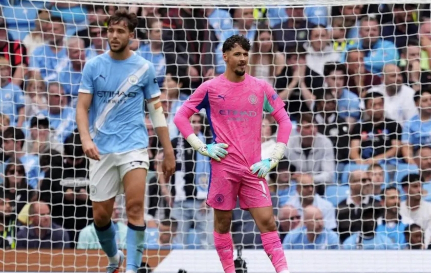 Tân binh gây thất vọng, Pep 'đòi' tống khứ ngay khỏi Man City 693191