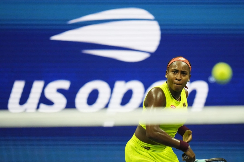 Vợ chồng cựu tổng thống Mỹ Barack Obama dự khán trận mở màn US Open 2023 của tay vợt 'truyền nhân Serena Williams' 319904