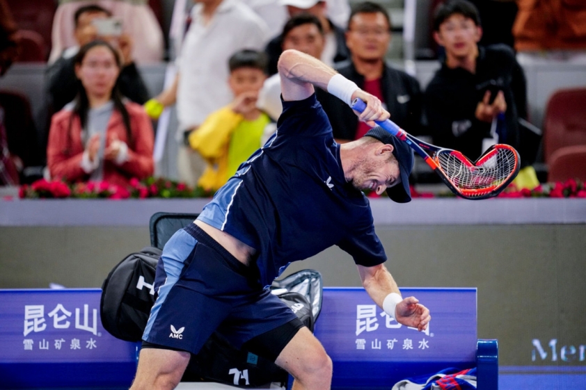 Thêm một màn đập vợt, đến lượt cựu số 1 thế giới 'trút giận' tại China Open 2023 334238