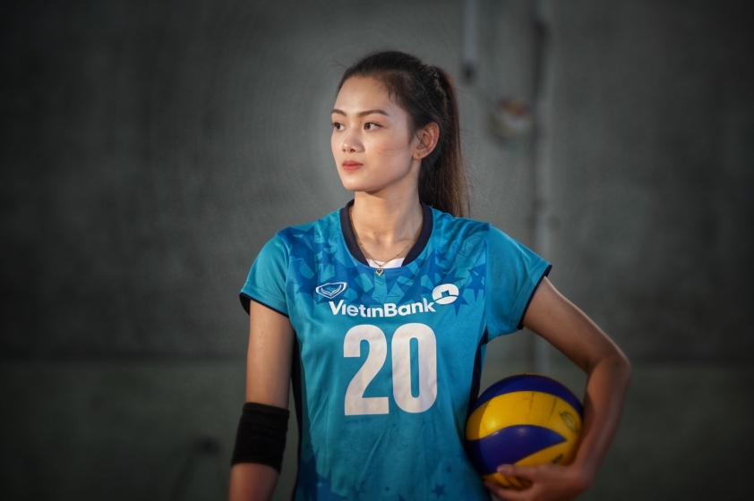 Hot girl bóng chuyền Vietinbank tỏa sáng với vai trò ‘ít ai ngờ’ 352284