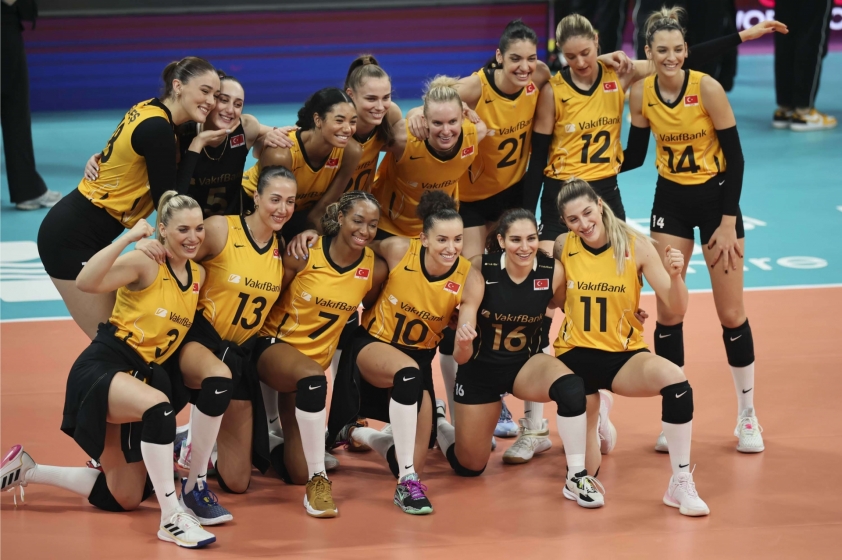 Trực tiếp bóng chuyền nữ VakifBank SK vs Dentil Praia Clube, 13h00 ngày 15/12 373582
