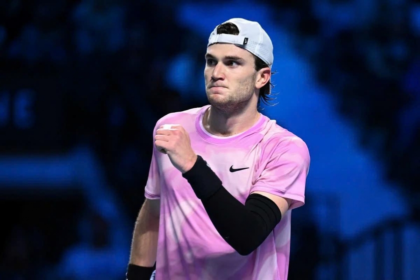 'Trai đẹp' nước Mỹ bị loại sớm tại Paris Masters 2024 549831