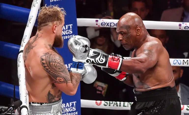 Trực tiếp Mike Tyson vs Jake Paul: Trận đấu bắt đầu 557554