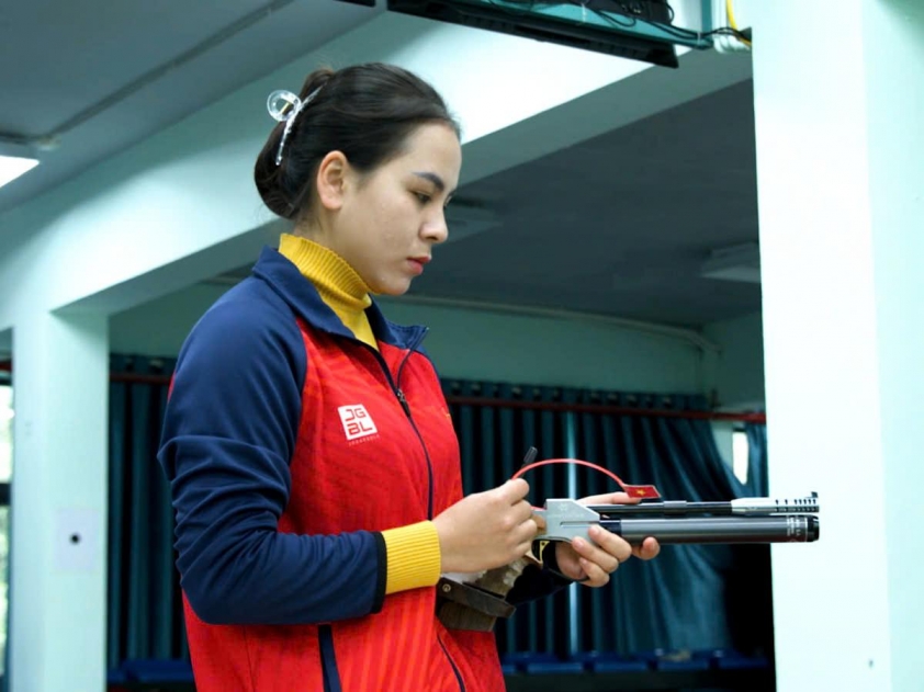 Xạ thủ Trịnh Thu Vinh chuẩn bị có chuyên gia mới? 559414