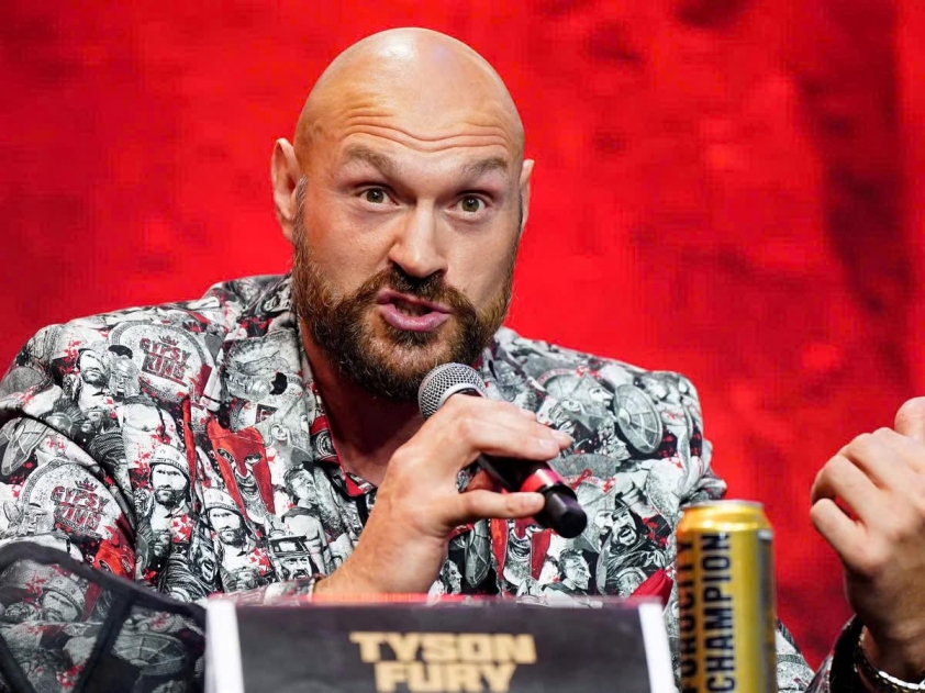 Tyson Fury dằn mặt Oleksandr Uysk trước trận tái đấu 572273