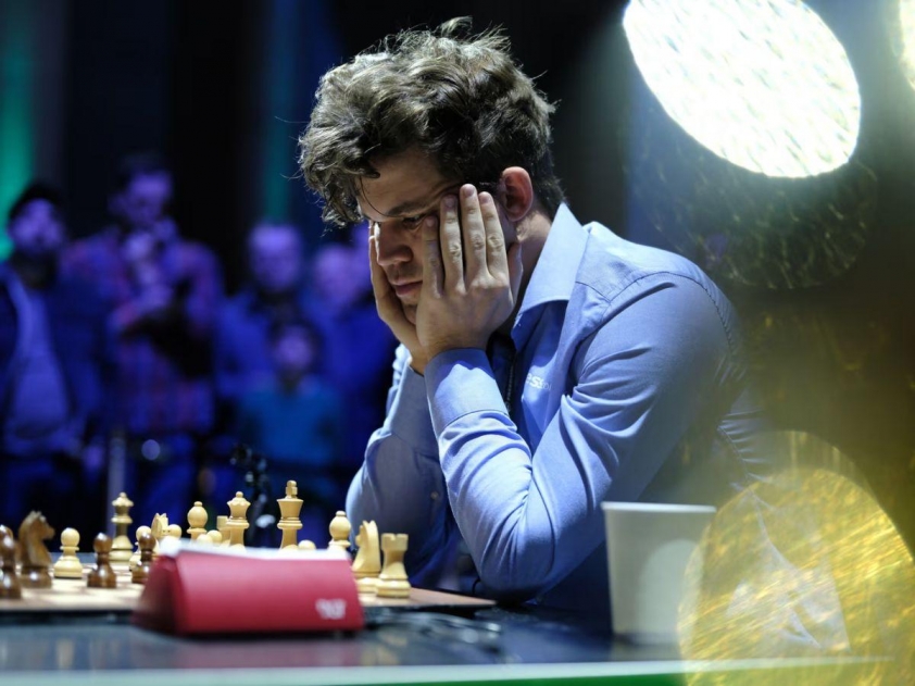 Magnus Carlsen trở lại thi đấu, nhất quyết mặc quần jeans tại giải vô địch thế giới 2024 576328