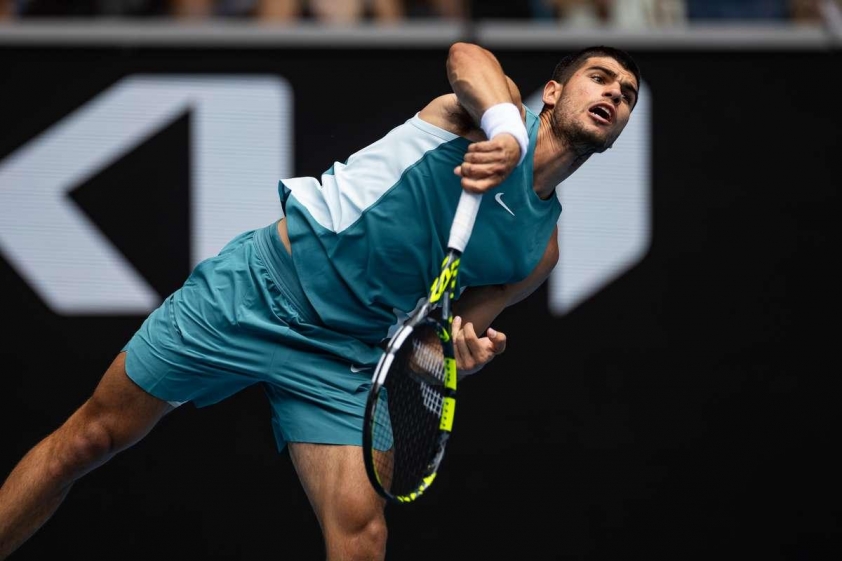 Alcaraz nhẹ nhàng đi tiếp tại Australian Open 2025 583331