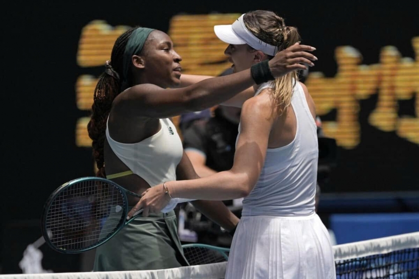 Australian Open 2025: Sabalenka nhọc nhằn vào bán kết, chạm trán 'bạn thân' 585734