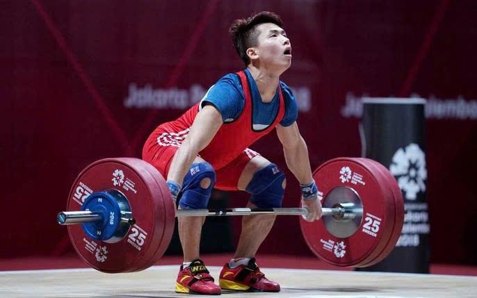 Cử tạ Việt Nam rút lui khỏi giải vô địch thế giới 694930