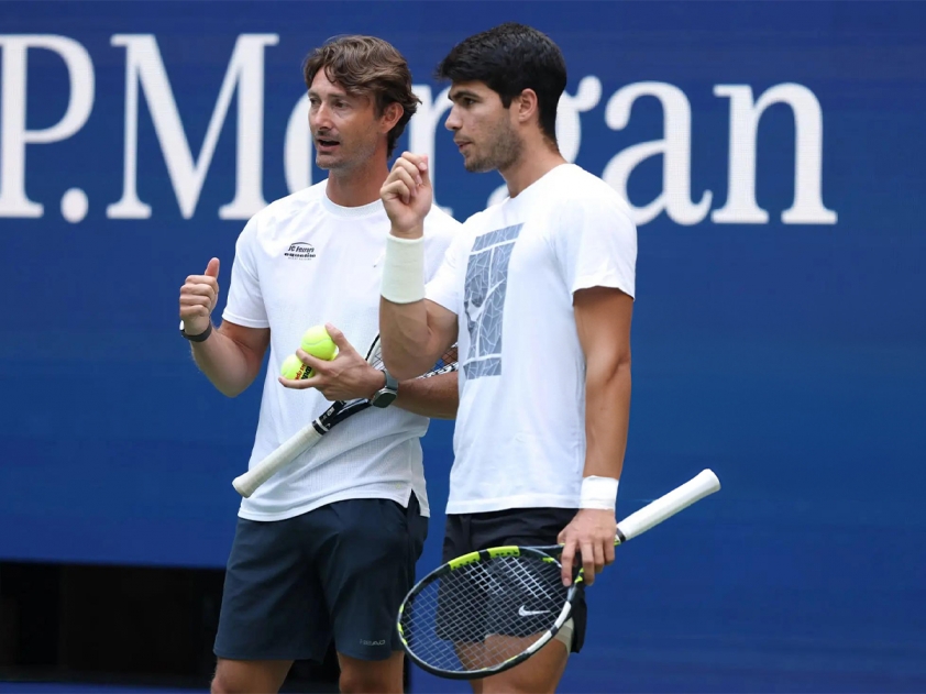 Carlos Alcaraz mất trợ thủ đắc lực tại Australian Open 2024 375118