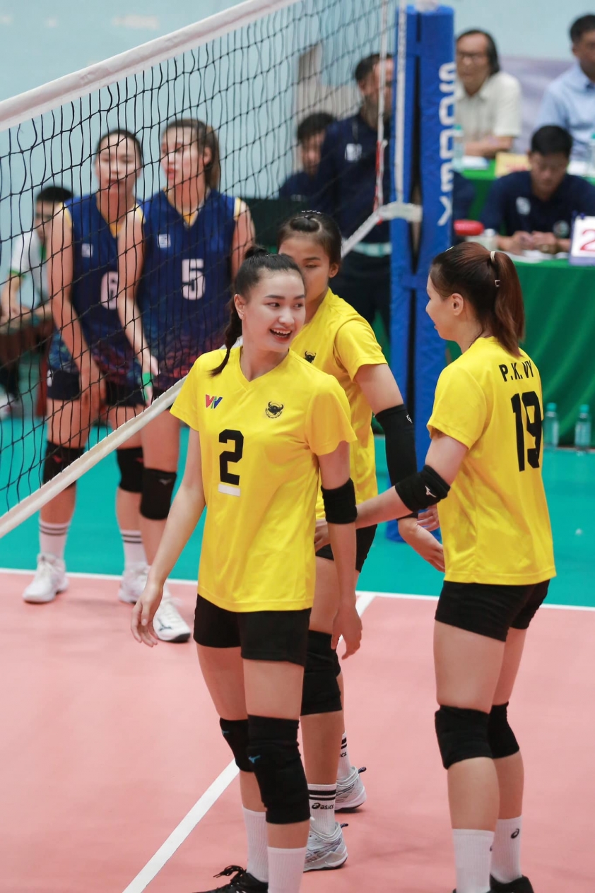 Nhan sắc vạn người mê của nữ thần bóng chuyền mới tuyên bố giải nghệ 381319