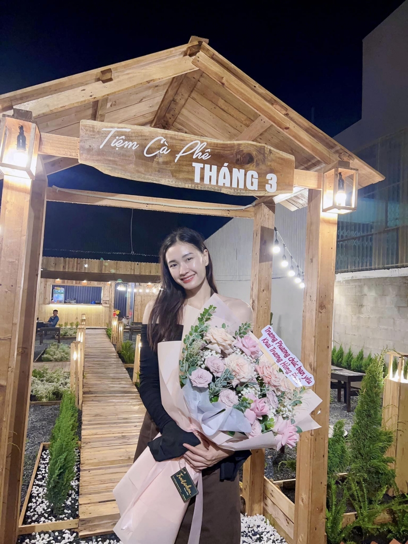 Nhan sắc vạn người mê của nữ thần bóng chuyền mới tuyên bố giải nghệ 381324