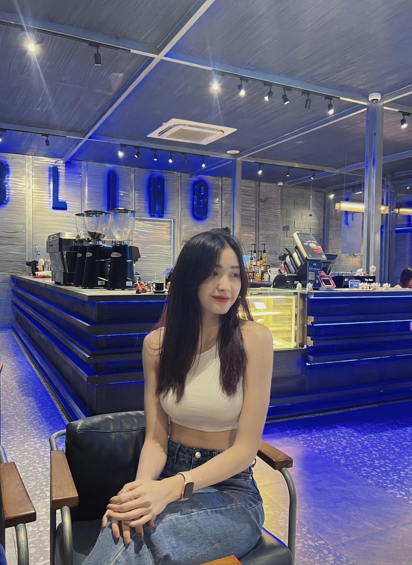 Nhan sắc vạn người mê của nữ thần bóng chuyền mới tuyên bố giải nghệ 381335