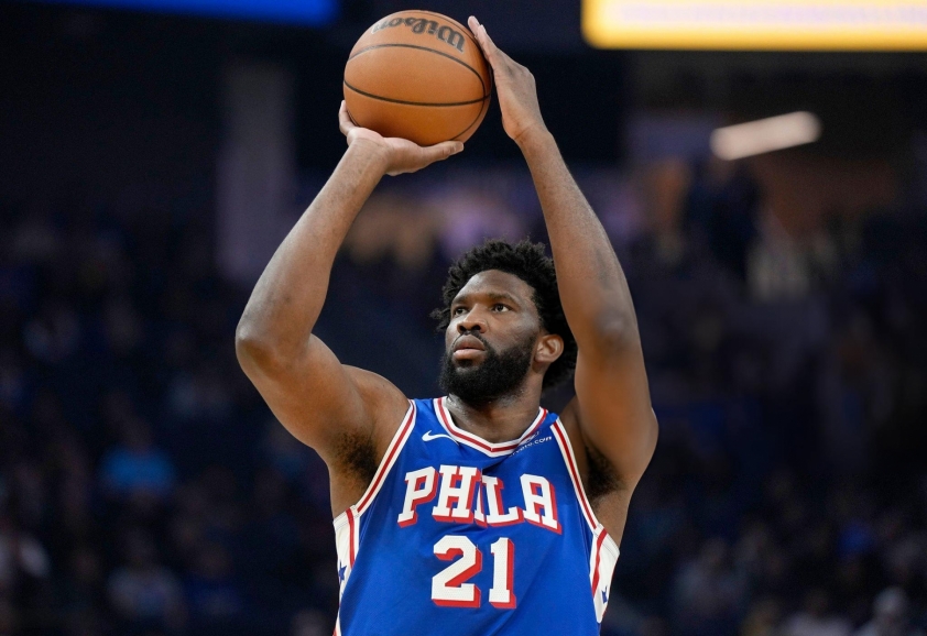 Cầu thủ xuất sắc nhất NBA bỏ ngỏ khả năng dự Olympic cùng tuyển Mĩ 404522