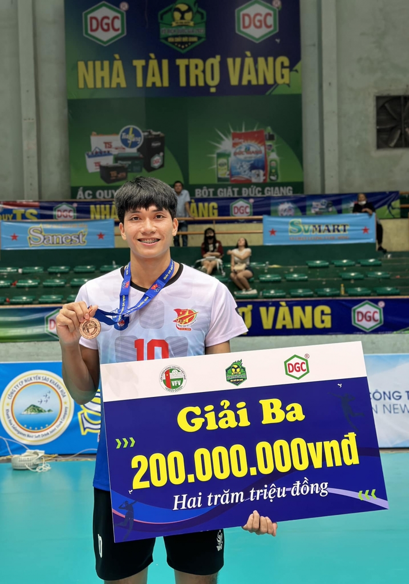 Nam thần bóng chuyền Thái Lan trở lại Việt Nam thi đấu 408636