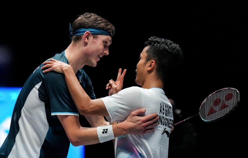 'Đại đế' Axelsen thua sốc 'Vua tốc độ' Đông Nam Á, ngôi vương cầu lông thế giới lung lay dữ dội 422983