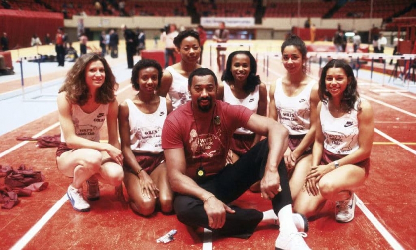 Huyền thoại NBA lập kỉ lục khó tin về chuyện giường chiếu 453686