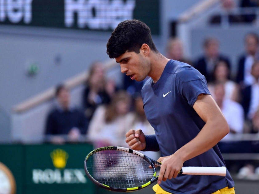 Trực tiếp tennis Carlos Alcaraz vs Jannik Sinner, 19h30 hôm nay 7/6-477158