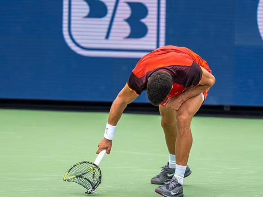 Hành động phản cảm ở Cincinnati Open 2024, Carlos Alcaraz lên tiếng xin lỗi 514990
