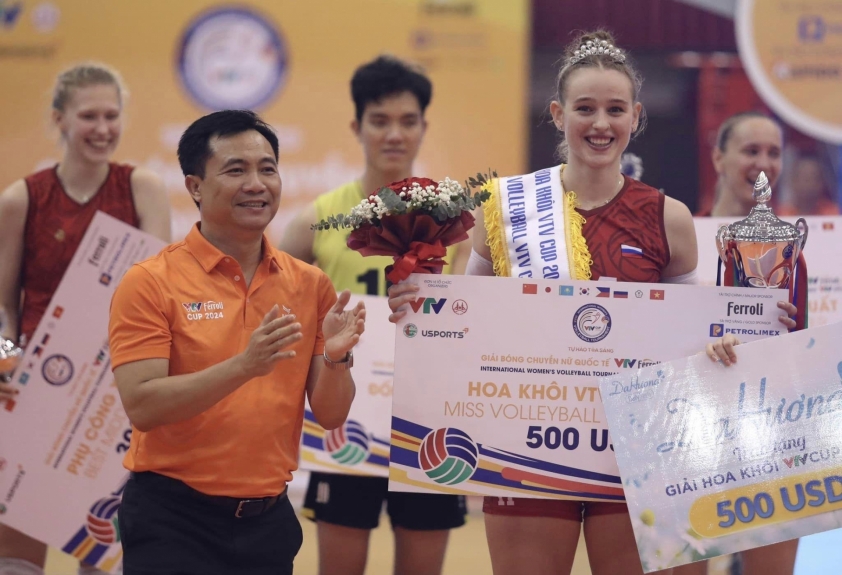 Chiêm ngưỡng nhan sắc 'Búp bê Nga' Hoa khôi VTV Cup 2024 521611