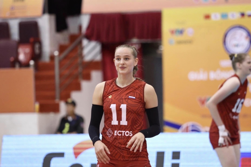 Chiêm ngưỡng nhan sắc 'Búp bê Nga' Hoa khôi VTV Cup 2024 521613