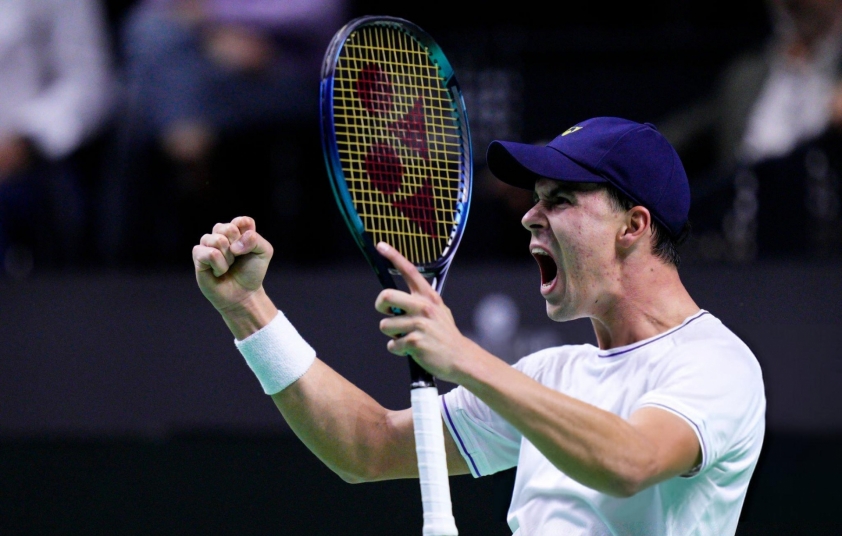 Thiếu Zverev, Đức vẫn dễ dàng lọt bán kết Davis Cup 2024 559500