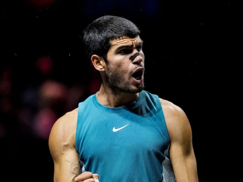 Alcaraz thoát hiểm ngoạn mục trận ra quân Rotterdam Open 2025-589436