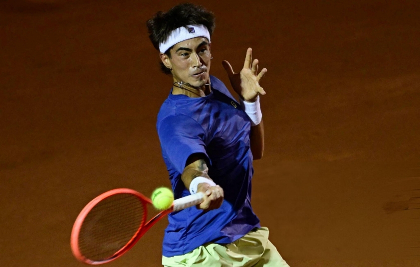 Zverev thua sốc tứ kết Rio Open, Sinner 'thở phào' 596297
