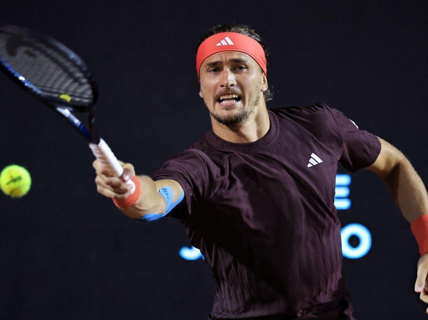 Zverev thua sốc tứ kết Rio Open, Sinner 'thở phào'-596295
