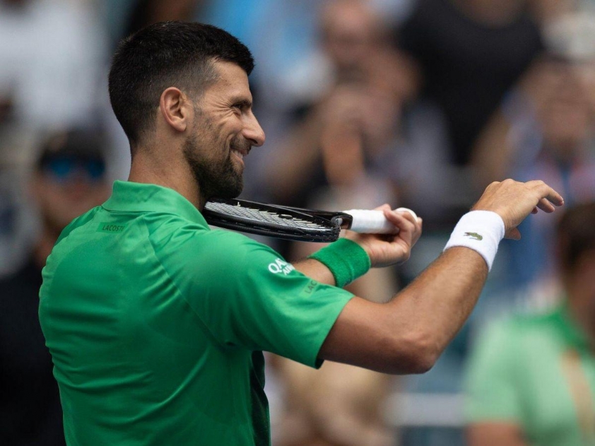 Djokovic lần thứ 9 lọt chung kết Miami Open, chính thức xô đổ kỉ lục-612142