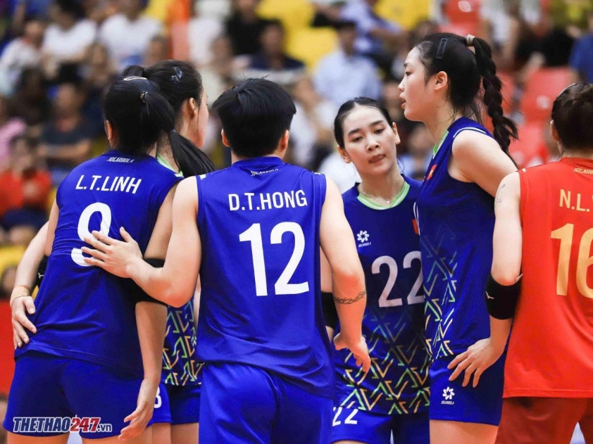 Trực tiếp bóng chuyền nữ Việt Nam 2-0 U21 Việt Nam: Áp đảo 659813
