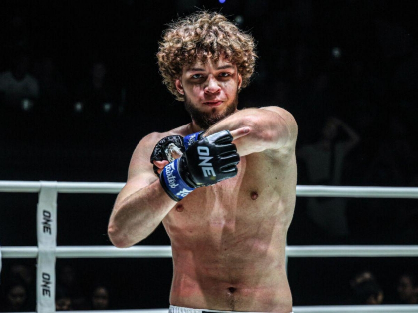 ONE Friday Fights 121: Bakhtin xử đẹp Tengnueng, cơn mưa knock-out xuất hiện-690215