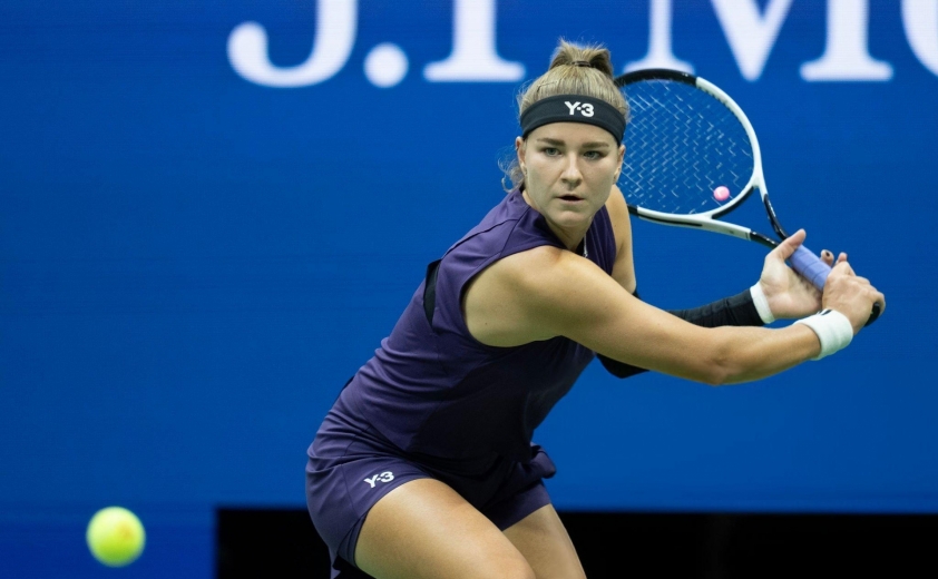 Tay vợt xinh đẹp suýt thua ở US Open vì 694803
