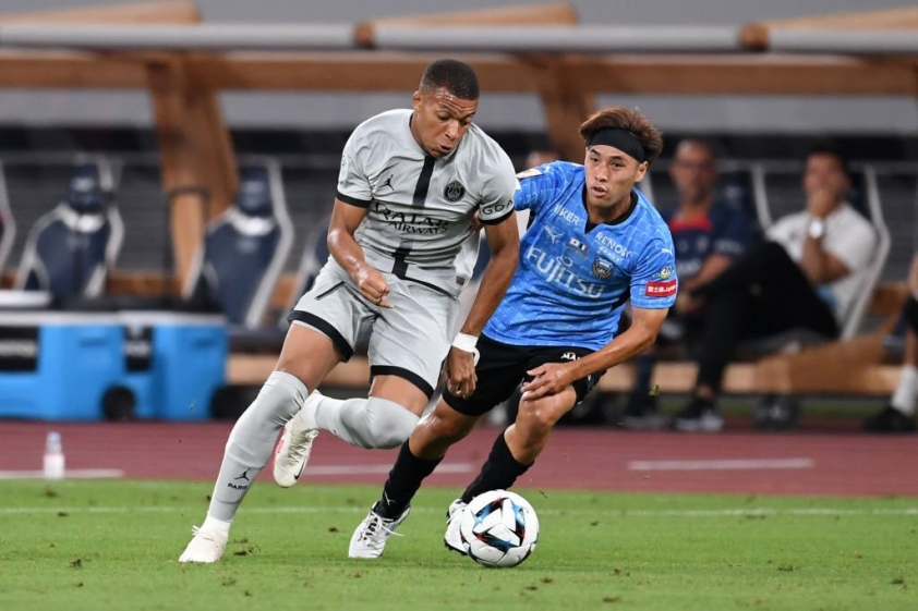 Mbappe đã liên tiếp tạo ra những cơ hội nguy hiểm lên phía khung thành của Kawasaki