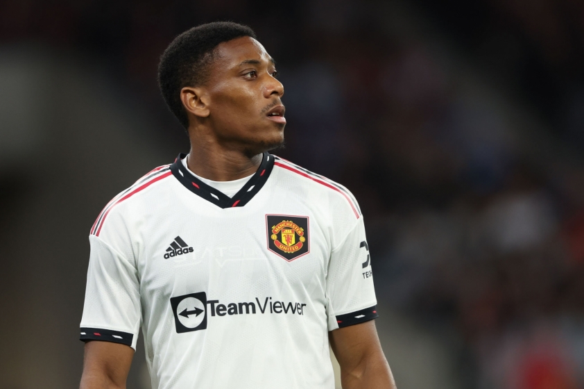 Tin MU mới nhất 26/7: MU nhận tin cực vui từ Ronaldo, Ten Hag trừng phạt sao trẻ 162206