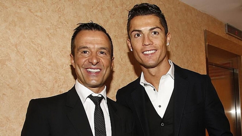 Được 'ông trùm' khuyên ngăn, tương lai của Ronaldo đã rõ ràng 163049